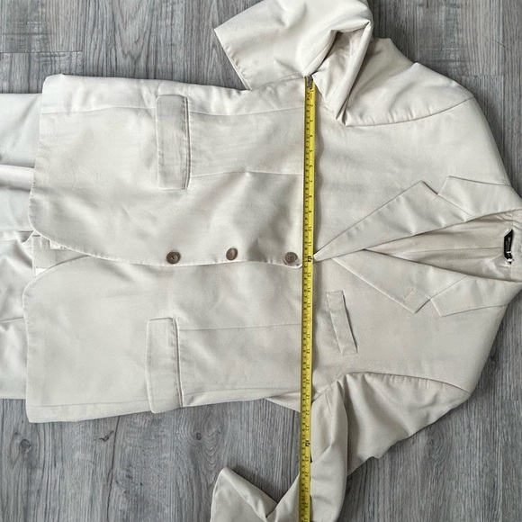 Chaps Light Weight Off White Suit - Picture 13 of 16